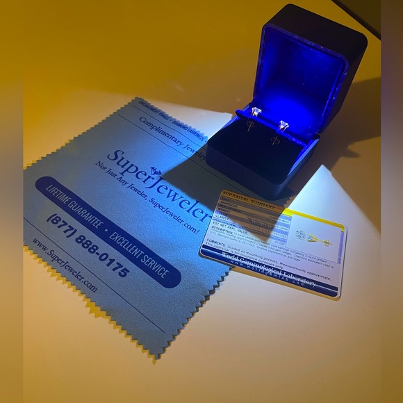 2 Ct. Moissanite 14K Gold Plated Screwback Studs - Picture 7 of 7